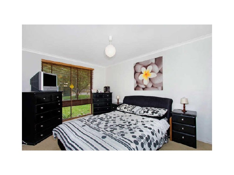 15 Premier Way, Bateau Bay NSW 2261