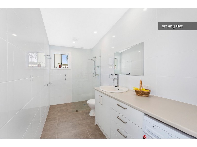 86 Bateau Bay Road, Bateau Bay NSW 2261