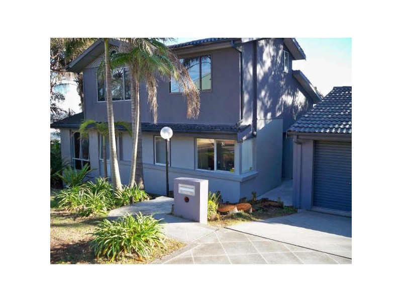 2 Stephenson Road, Bateau Bay NSW 2261