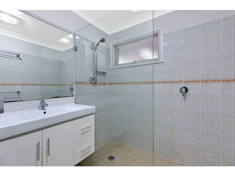 1 Wandella Avenue, Bateau Bay NSW 2261