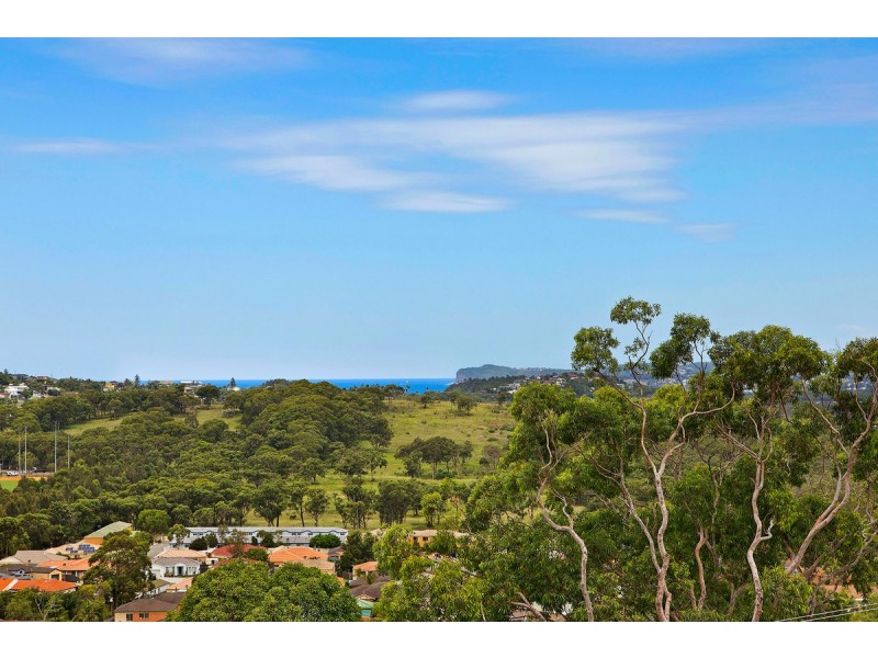 8 Valley View Road, Bateau Bay NSW 2261