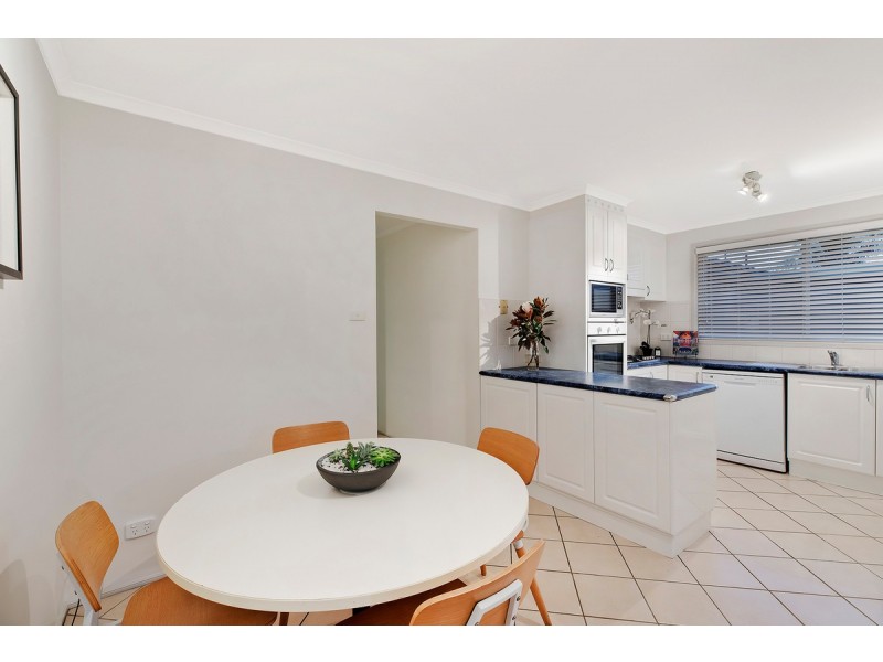 15 Finch Place, Bateau Bay NSW 2261