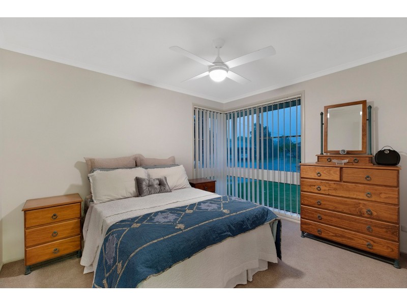 15 Finch Place, Bateau Bay NSW 2261