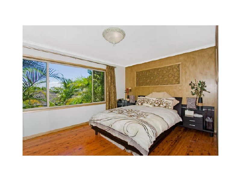 16 Barry Street, Bateau Bay NSW 2261