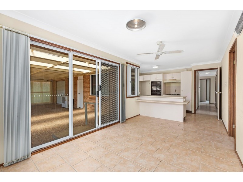 28 Sir Joseph Banks Drive, Bateau Bay NSW 2261