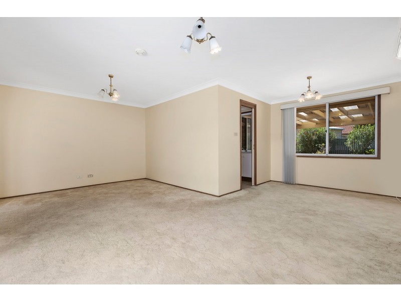 28 Sir Joseph Banks Drive, Bateau Bay NSW 2261