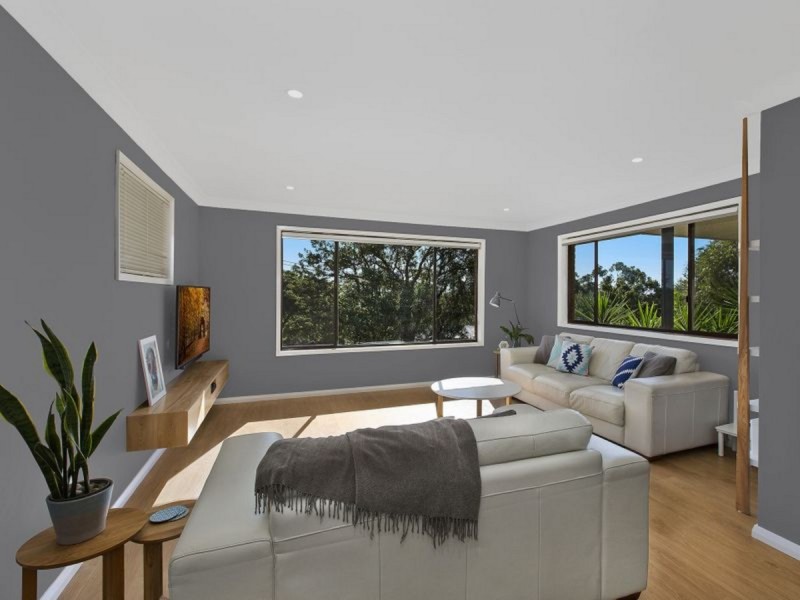 8 Wordsworth Avenue, Bateau Bay NSW 2261