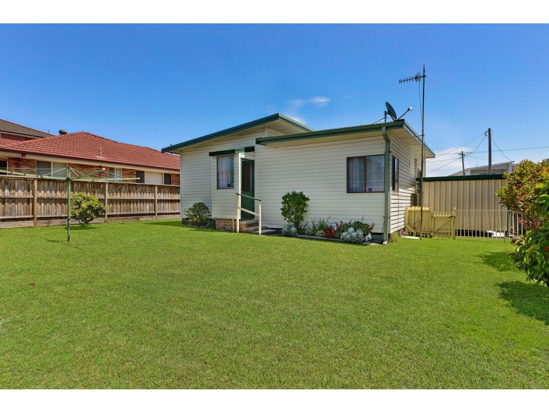 10 Eloora Road, Long Jetty NSW 2261