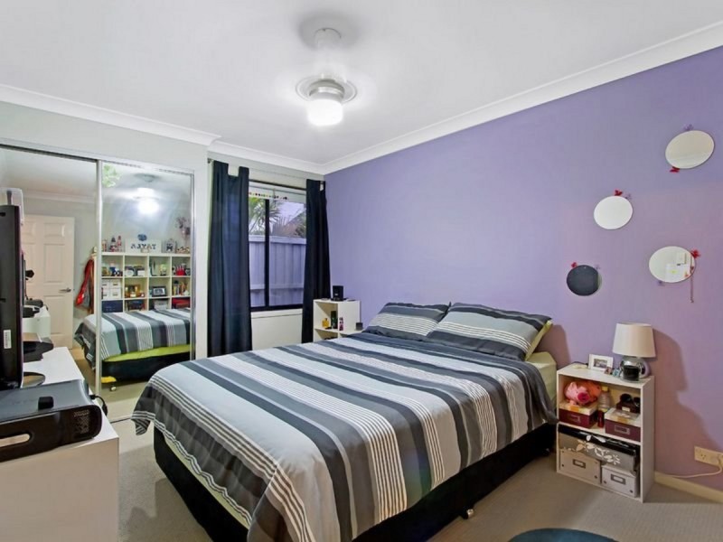 43 Bataan Circuit, Bateau Bay NSW 2261