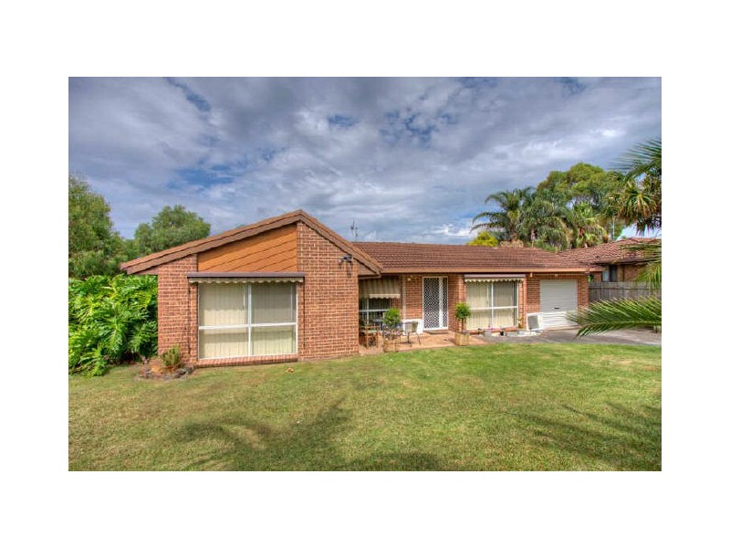 2 Jessica Street, Bateau Bay NSW 2261