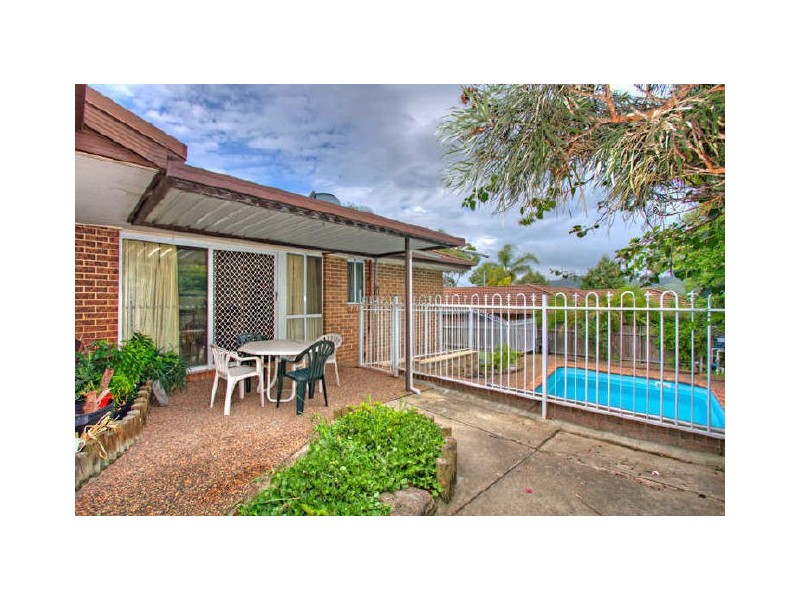 2 Jessica Street, Bateau Bay NSW 2261