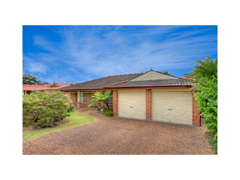 10 Sanctuary Place, Bateau Bay NSW 2261