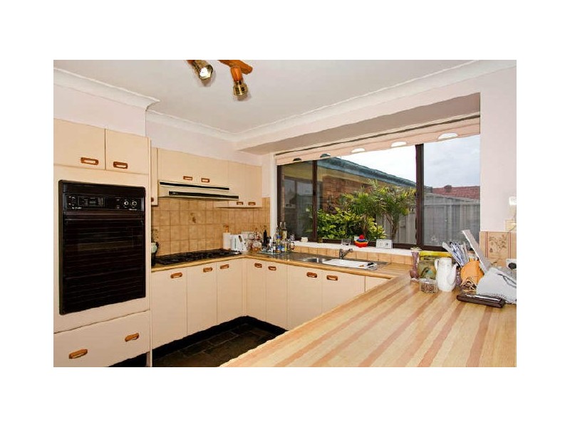 11 Epsom Place, Bateau Bay NSW 2261