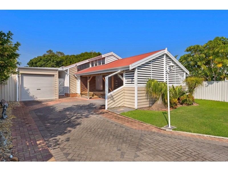 65 Oaks Avenue, Shelly Beach NSW 2261