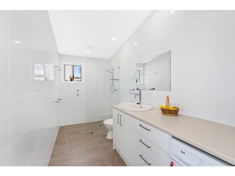 86a Bateau Bay Road, Bateau Bay NSW 2261