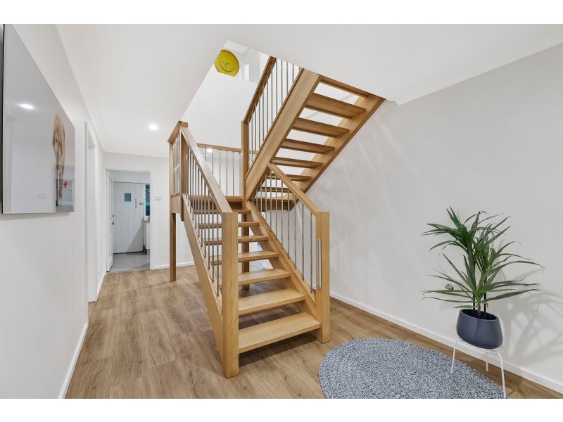 8 Berne Street, Bateau Bay NSW 2261