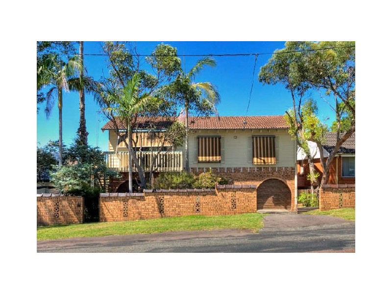 16 Promenade Avenue, Bateau Bay NSW 2261