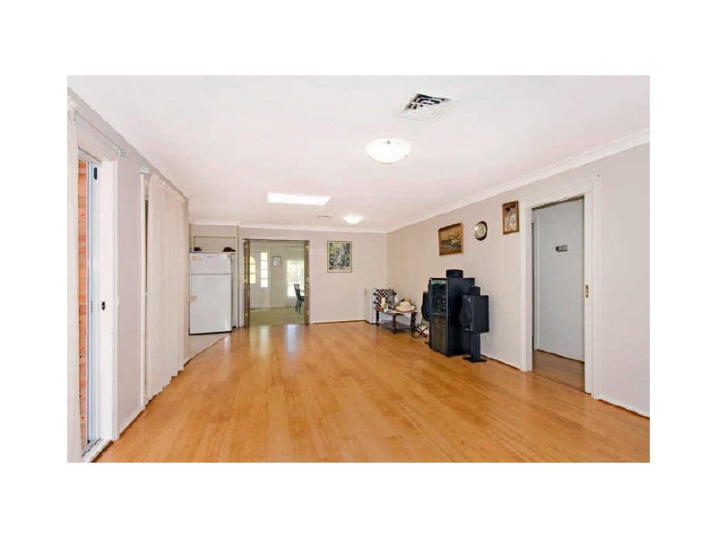 9 Lakin Street, Bateau Bay NSW 2261