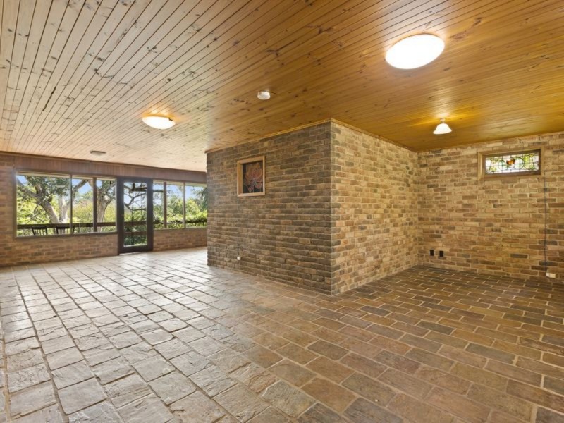 18 Lavinia Street, Forresters Beach NSW 2260