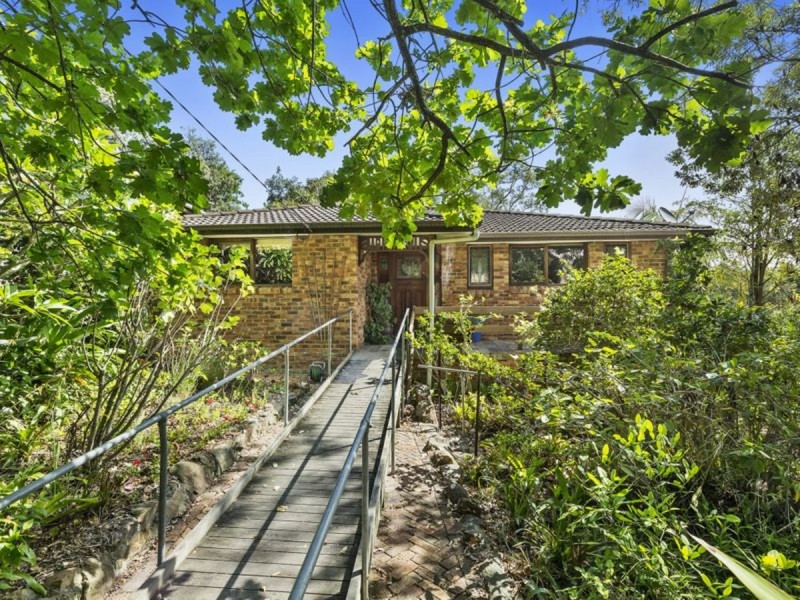 18 Lavinia Street, Forresters Beach NSW 2260
