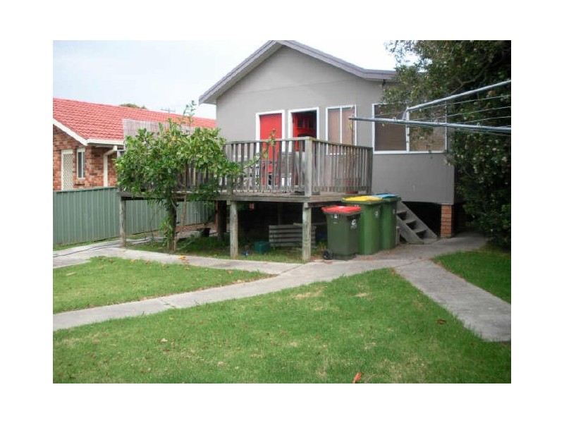 193 Bateau Bay Road, Bateau Bay NSW 2261