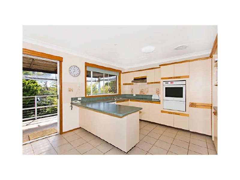 9 Anglers Drive, Bateau Bay NSW 2261