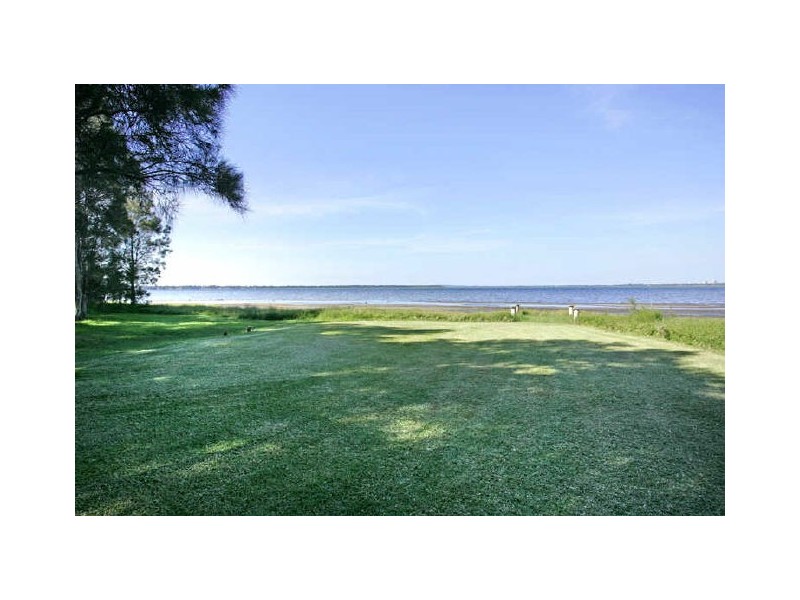 219 Lakedge Ave, Berkeley Vale NSW 2261