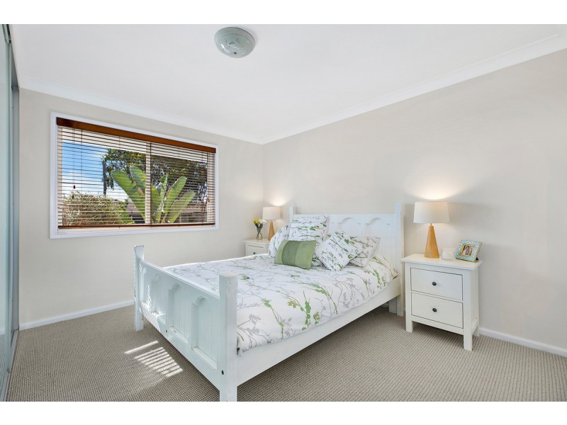 2/1 Papala Avenue, Bateau Bay NSW 2261