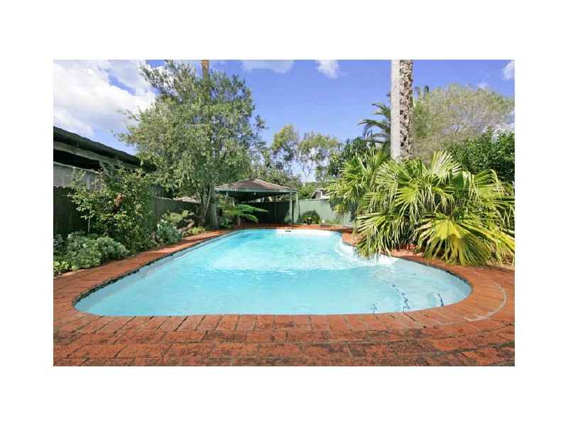 20 Bateau Bay Road, Bateau Bay NSW 2261