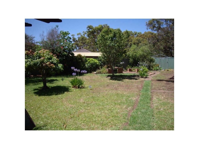 8 Newhaven Place, Bateau Bay NSW 2261