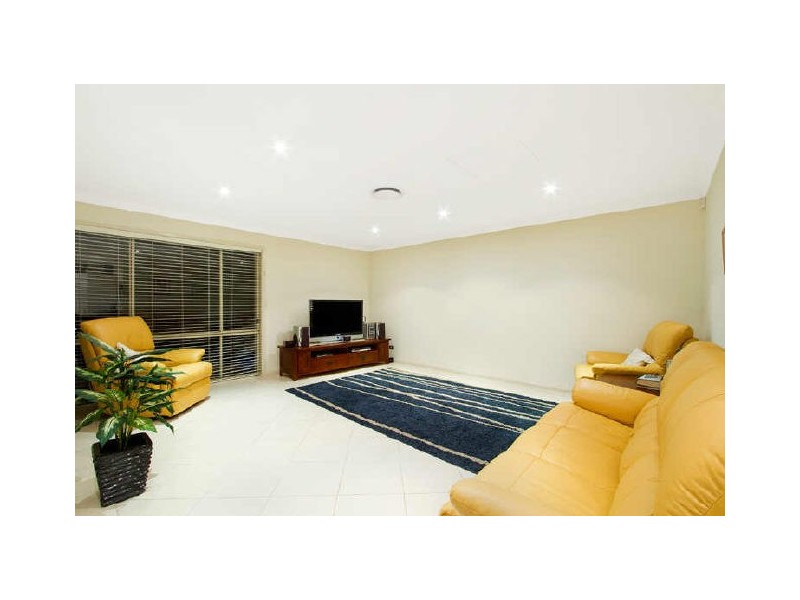 3 Bataan Circuit, Bateau Bay NSW 2261