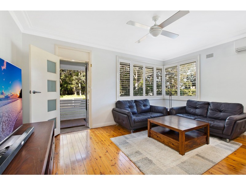 13 Reserve Drive, Bateau Bay NSW 2261