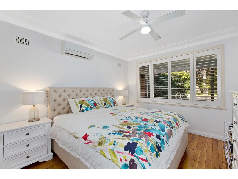 13 Reserve Drive, Bateau Bay NSW 2261