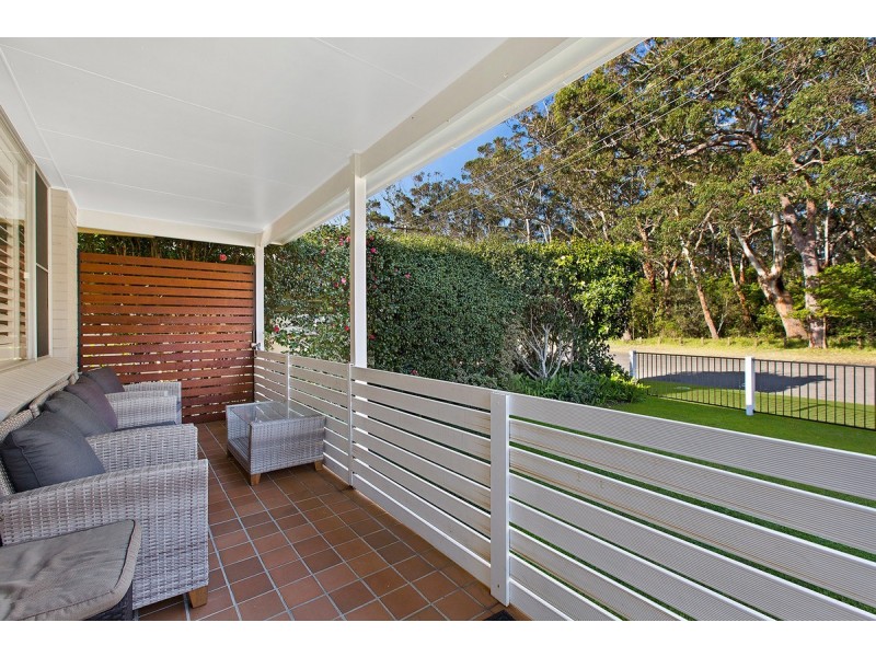 13 Reserve Drive, Bateau Bay NSW 2261