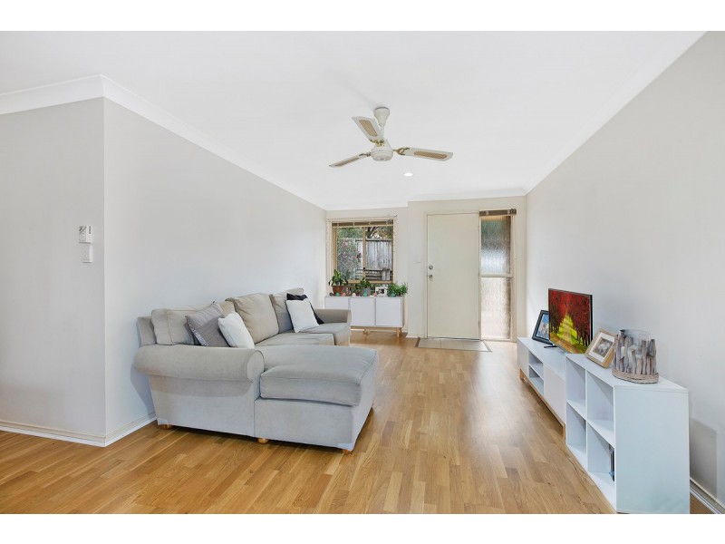 2/56 Morley Avenue, Bateau Bay NSW 2261
