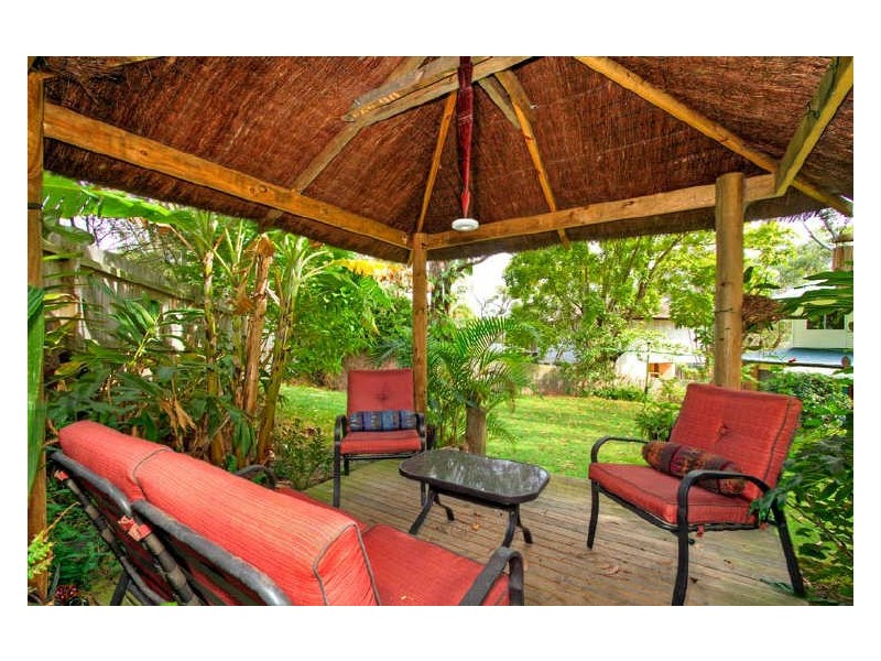 13 Toongara Avenue, Bateau Bay NSW 2261