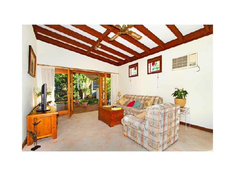 16 Gregory Street, Berkeley Vale NSW 2261