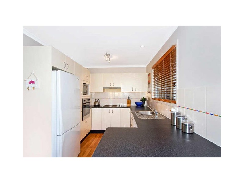 13 Bushlands Avenue, Killarney Vale NSW 2261