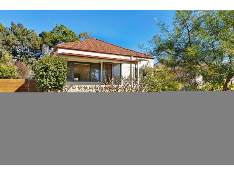 35 Papala Avenue, Bateau Bay NSW 2261