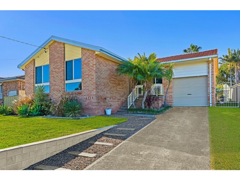 8 Scarborough Place, Bateau Bay NSW 2261