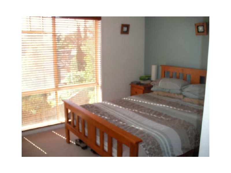 8 Australis Place, Glenning Valley NSW 2261