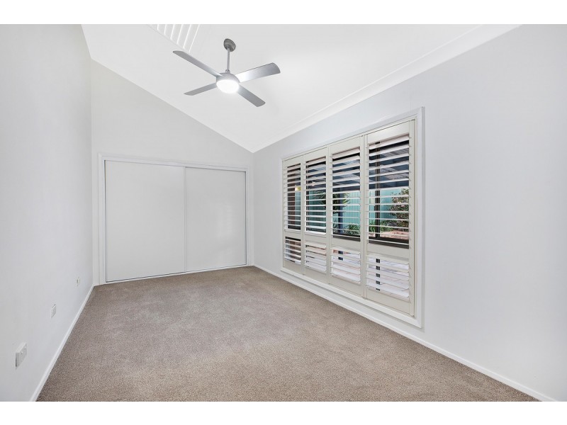 34 Curzon Avenue, Bateau Bay NSW 2261