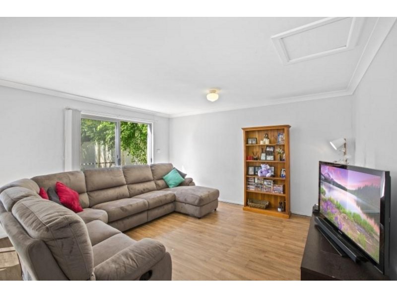 7/27 Aurora Place, Bateau Bay NSW 2261
