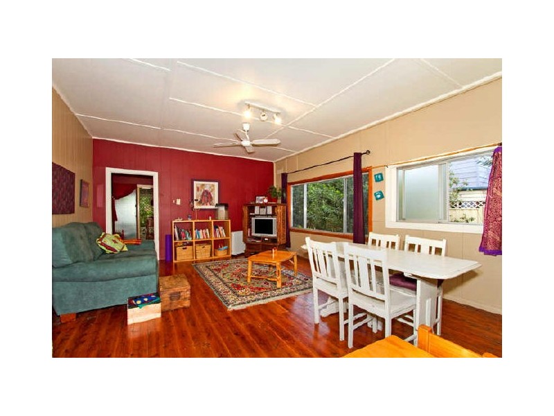 35 Papala Avenue, Bateau Bay NSW 2261