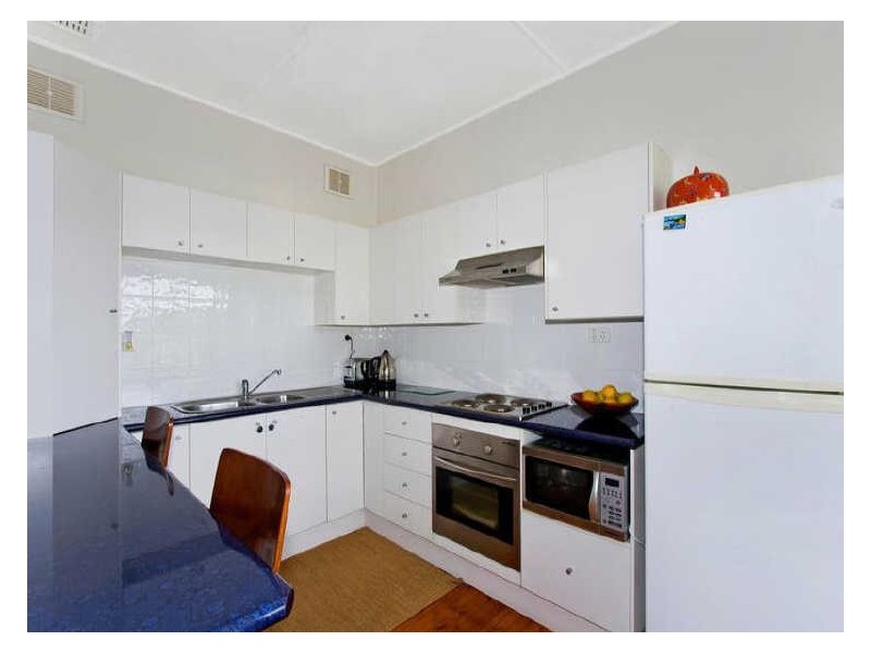 14 Roger Crescent, Berkeley Vale NSW 2261