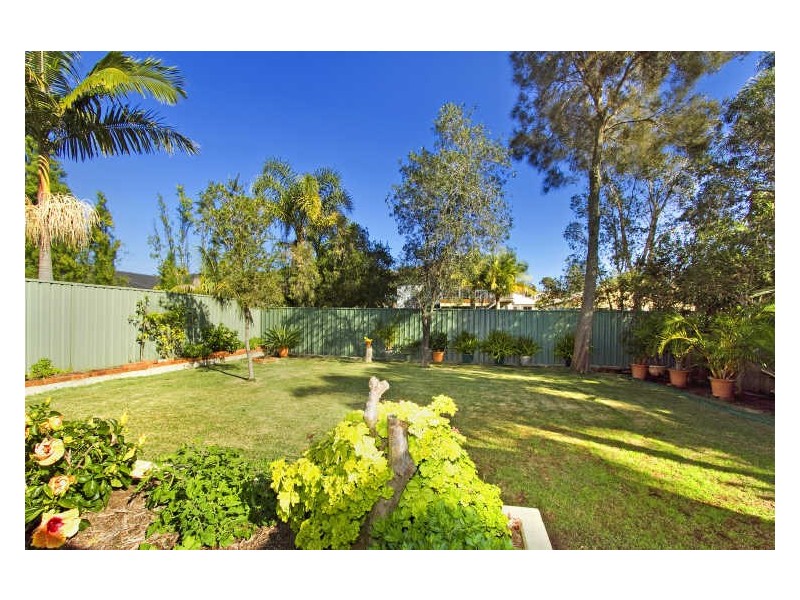 15 Papala Avenue, Bateau Bay NSW 2261