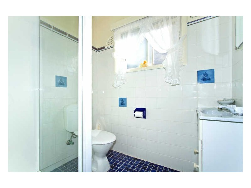 15 Papala Avenue, Bateau Bay NSW 2261