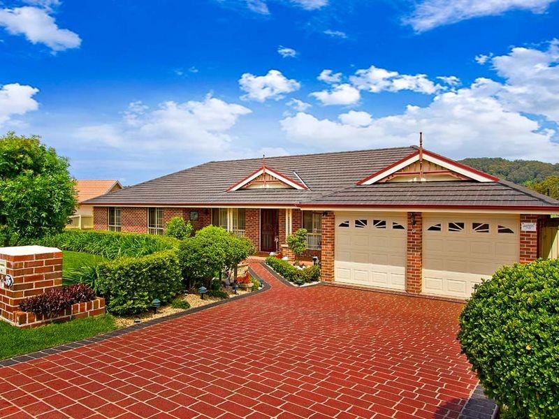 35 Scarborough Place, Bateau Bay NSW 2261