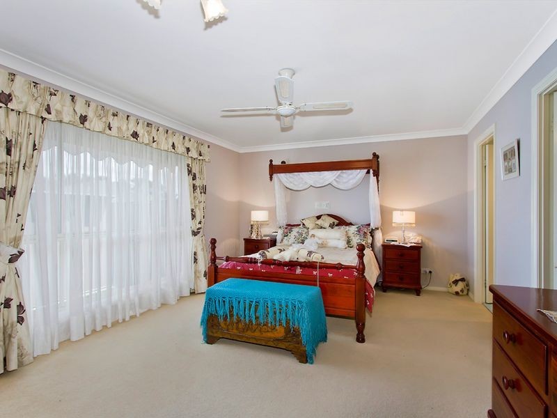 35 Scarborough Place, Bateau Bay NSW 2261