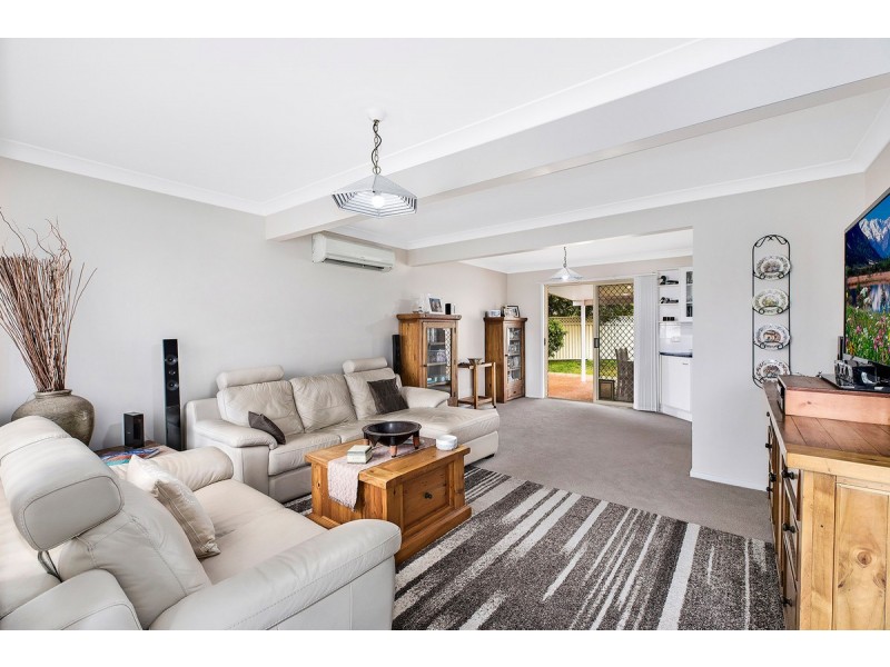 2/3-5 Adrian Close, Bateau Bay NSW 2261